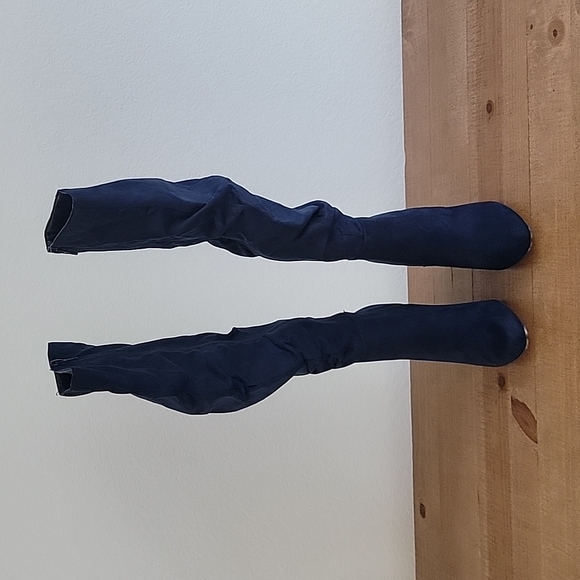 JustFab - Karlana navy boots, wide width size 7. - Picture 3 of 10